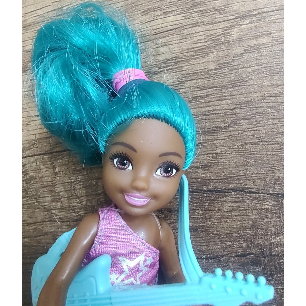 Barbie Chelsea I Can Be ROCKSTAR Blue Hair Chelsea Doll W/ Guitar Replacement